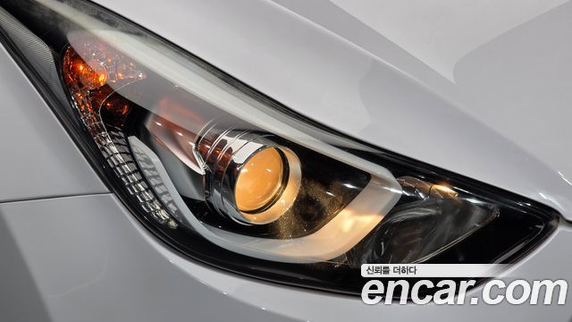 Hyundai AVANTE 2014 — photo 8