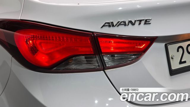 Hyundai AVANTE 2014 — photo 9