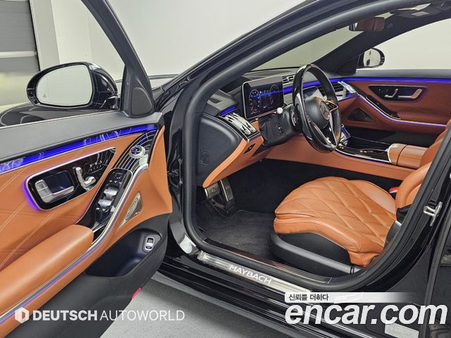 Mercedes-Benz S-Class 2023 — photo 8