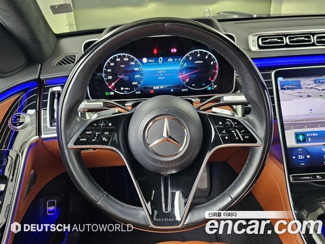 Mercedes-Benz S-Class 2023 — photo 11
