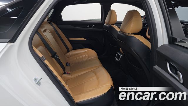 Kia K5 2021 — photo 18