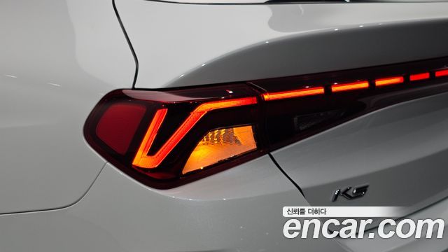 Kia K5 2021 — photo 9