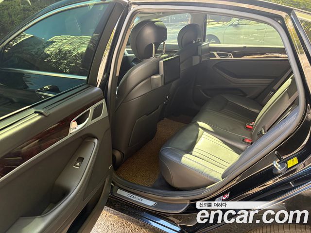 Hyundai Genesis 2016 — photo 15