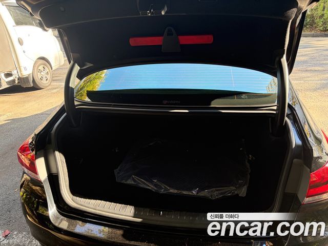 Hyundai Genesis 2016 — photo 17