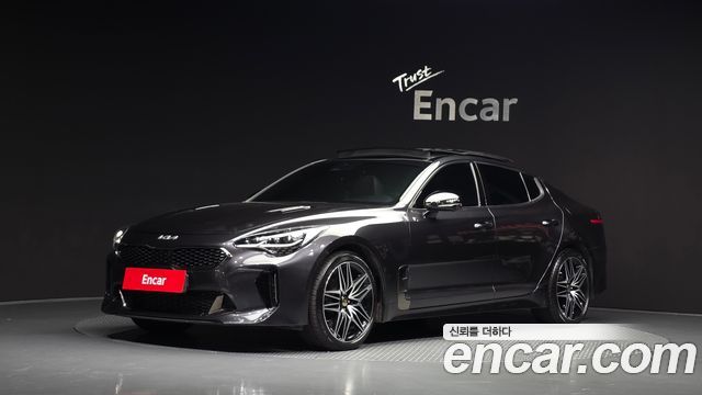 Kia Stinger 2022 — photo 1