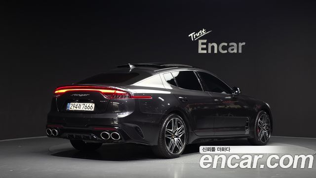 Kia Stinger 2022 — photo 2