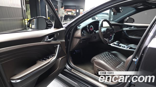 Kia Stinger 2022 — photo 13