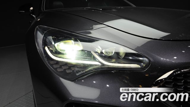 Kia Stinger 2022 — photo 8