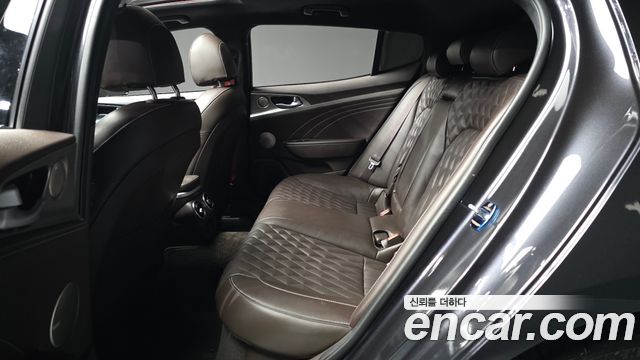 Kia Stinger 2022 — photo 16