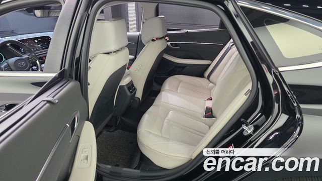 Hyundai Sonata 2020 — photo 11