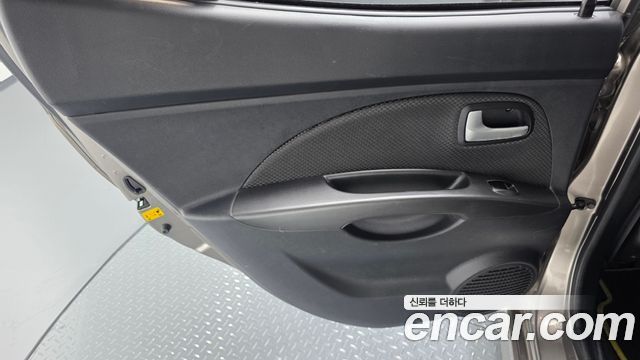 Kia morning 2011 — photo 15