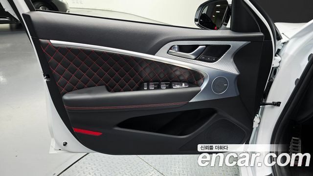 Genesis G70 2023 — photo 14