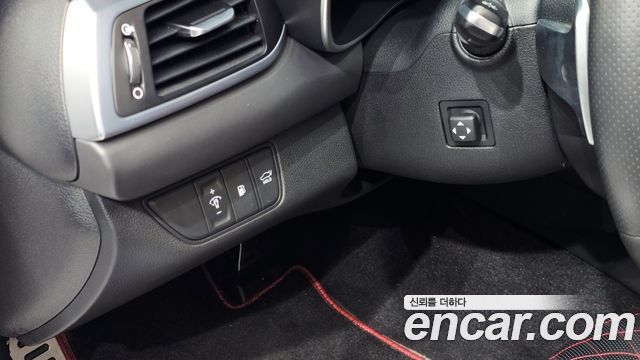 Genesis G70 2023 — photo 27