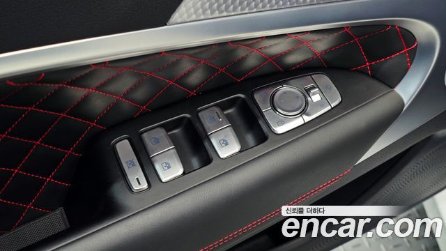 Genesis G70 2023 — photo 29