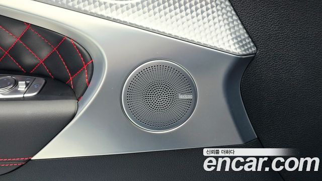 Genesis G70 2023 — photo 35