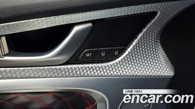 Genesis G70 2023 — photo 36
