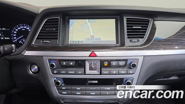 Genesis G80 2019 — photo 14