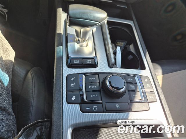 Genesis G80 2017 — photo 11
