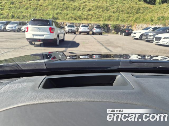 Genesis G80 2017 — photo 12
