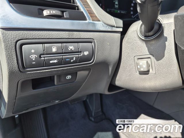 Genesis G80 2017 — photo 13