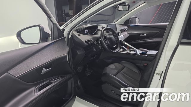 Peugeot 3008 2018 — photo 10