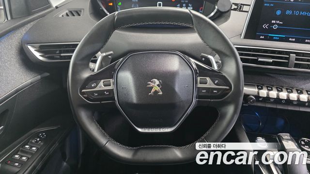 Peugeot 3008 2018 — photo 13