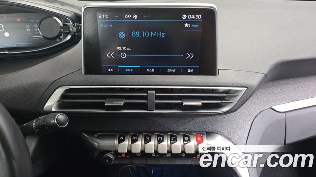 Peugeot 3008 2018 — photo 14