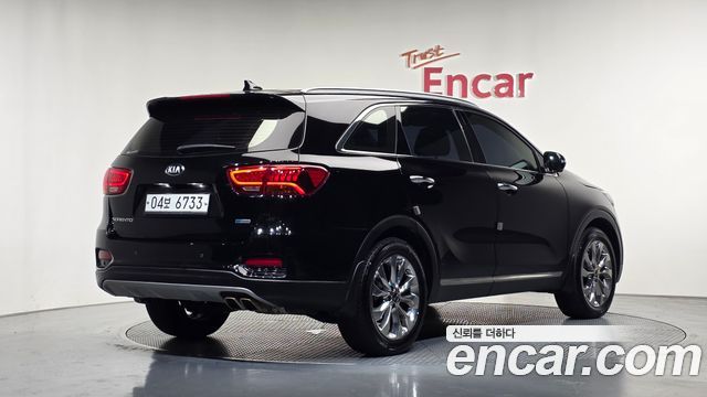 Kia Sorento 2018 — photo 2