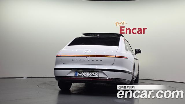 Hyundai Grandeur 2025 — photo 4