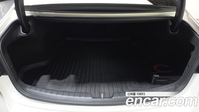 Kia K7 2020 — photo 26