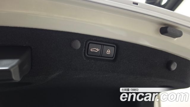 Kia K7 2020 — photo 32