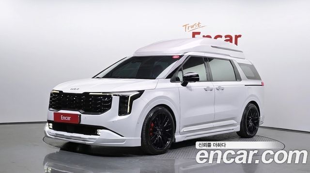 Kia Canival 2022 — photo 1