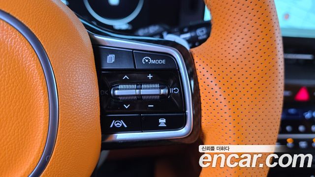 Kia Canival 2022 — photo 17