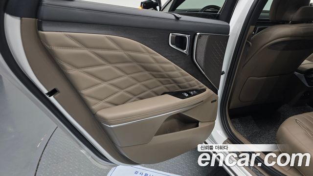 Kia K8 2023 — photo 15