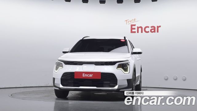 Kia Niro 2023 — photo 3