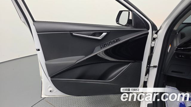 Kia Niro 2023 — photo 14
