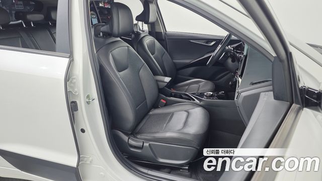 Kia Niro 2023 — photo 16
