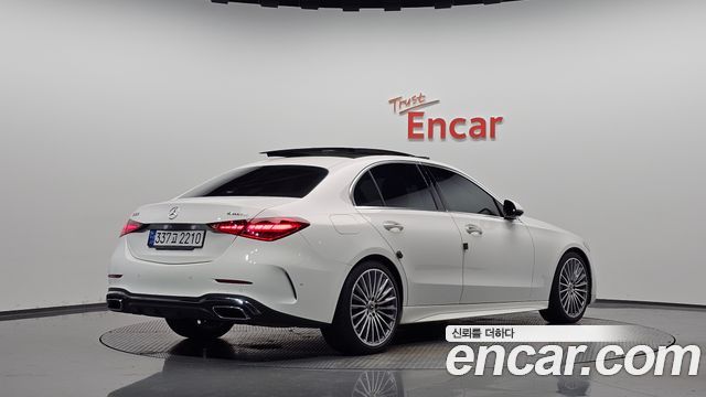 Mercedes-Benz C-Class 2023 — photo 2