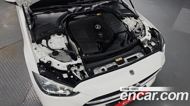 Mercedes-Benz C-Class 2023 — photo 6
