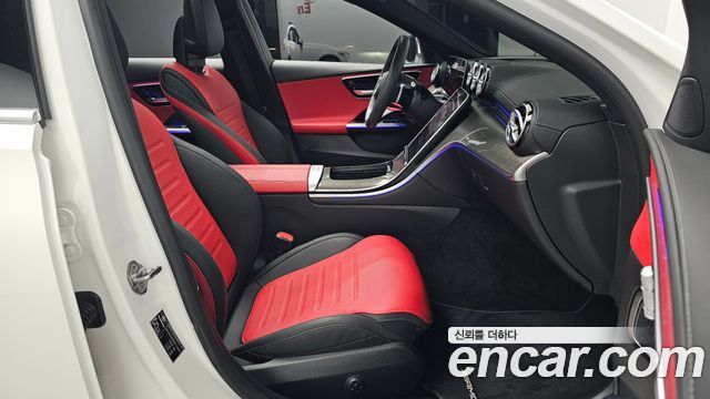 Mercedes-Benz C-Class 2023 — photo 18