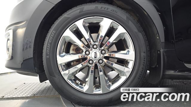 Kia Canival 2016 — photo 5