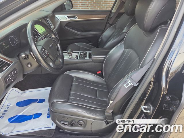 Genesis G80 2017 — photo 11