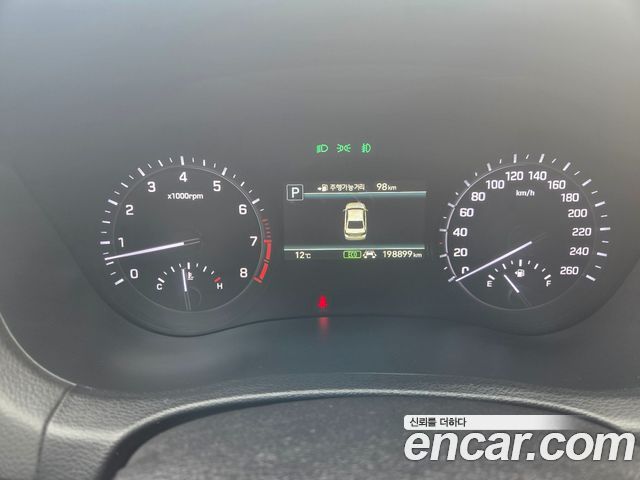 Genesis G80 2017 — photo 13
