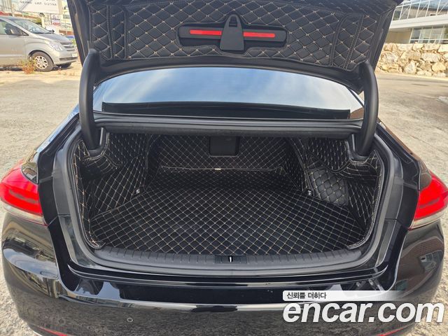 Genesis G80 2017 — photo 19
