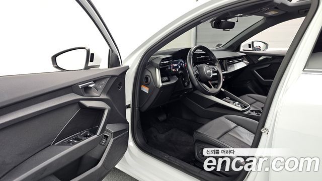 Audi A3 2023 — photo 13