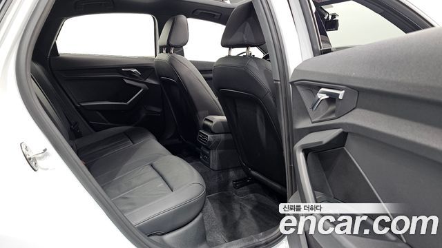 Audi A3 2023 — photo 18
