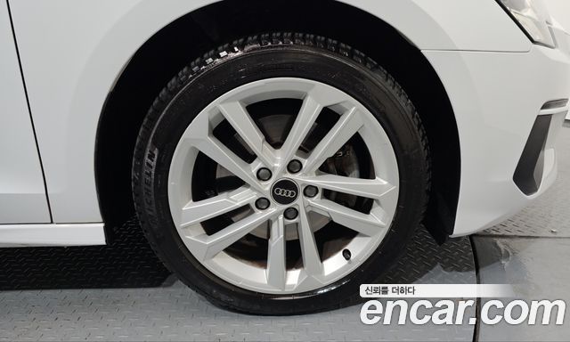 Audi A3 2023 — photo 7