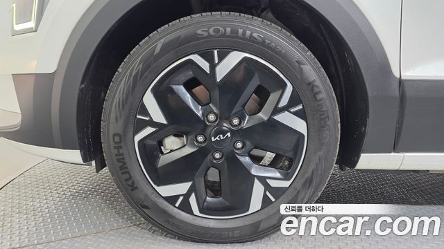 Kia Niro 2023 — photo 5