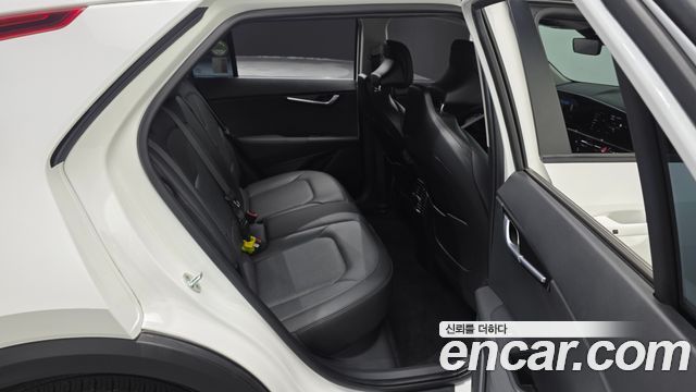 Kia Niro 2023 — photo 18