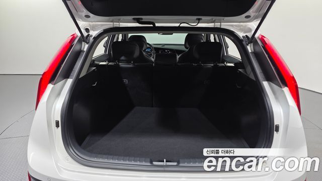 Kia Niro 2023 — photo 22